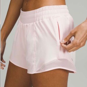 SOLD NWOT Lululemon Hotty Hot Low-Rise Lined Short 4" Strawberry Milkshake